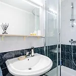 Apartman Marieta *
